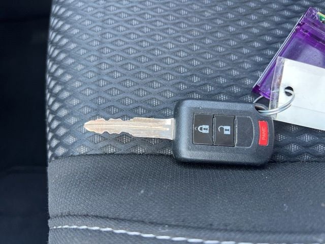 2018 Mitsubishi Outlander ES