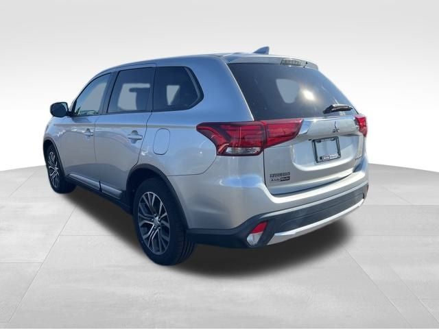 2018 Mitsubishi Outlander ES