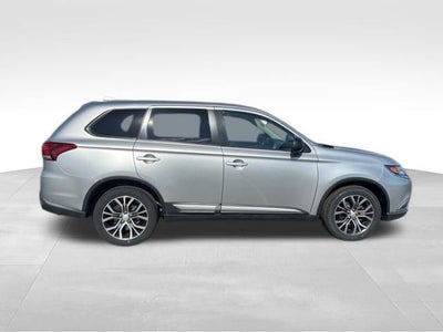 2018 Mitsubishi Outlander ES