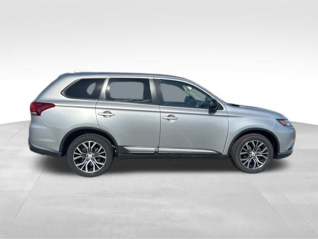2018 Mitsubishi Outlander ES