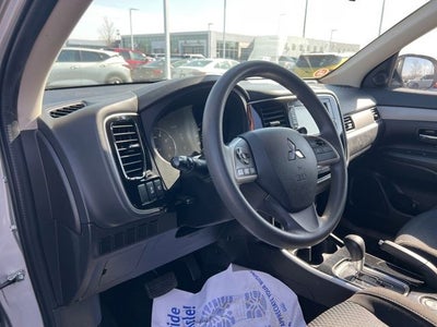 2018 Mitsubishi Outlander ES
