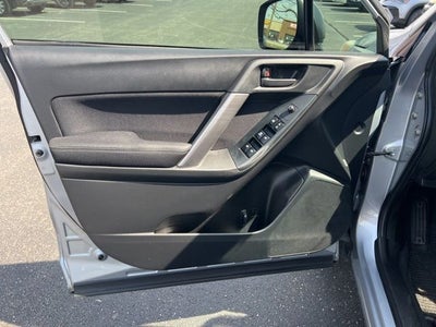 2015 Subaru Forester 2.5i