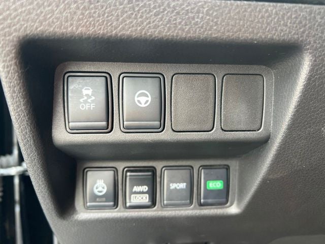 2020 Nissan Rogue Sport SV