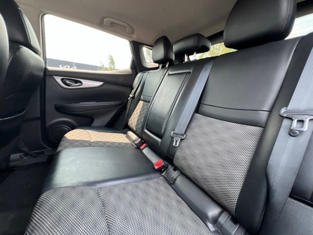 2020 Nissan Rogue Sport SV