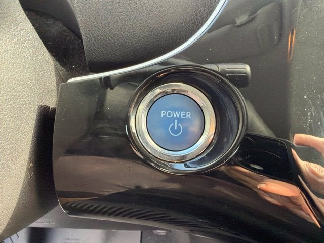 2022 Toyota Prius LE