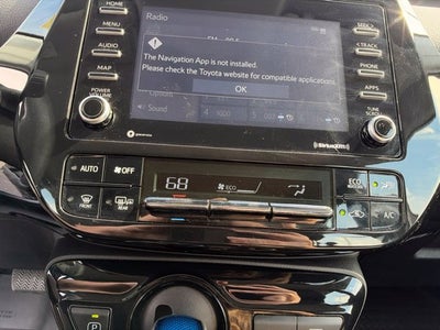 2022 Toyota Prius LE
