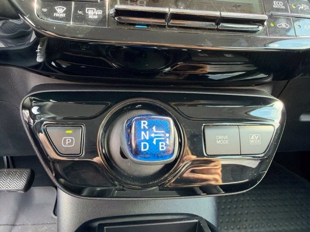 2022 Toyota Prius LE