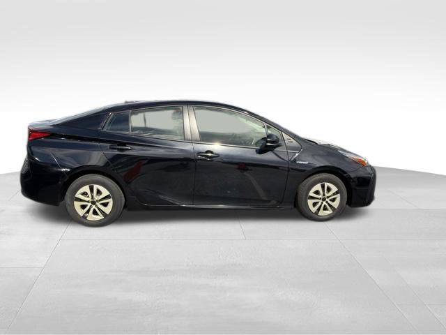 2022 Toyota Prius LE