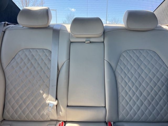 2022 Genesis G70 3.3T