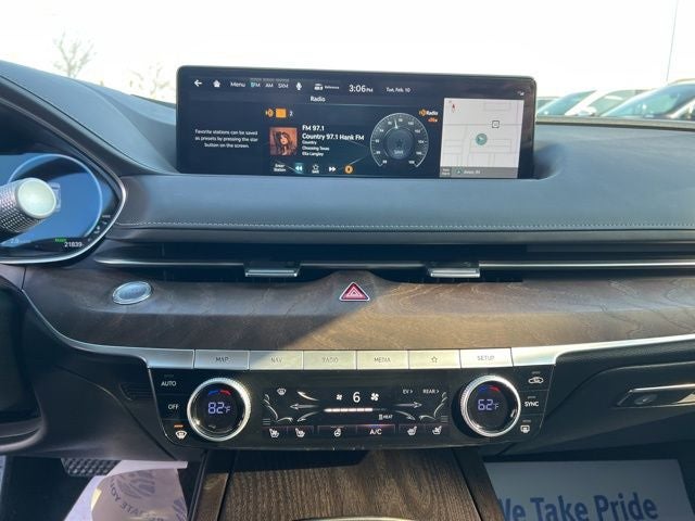 2023 Genesis Electrified G80 Base