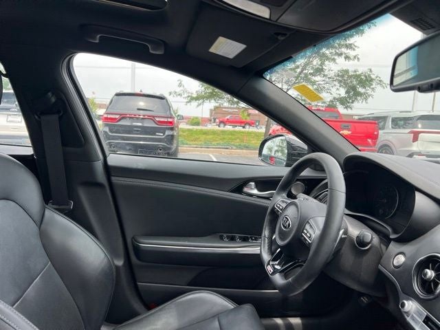 2021 Kia Stinger GT-Line
