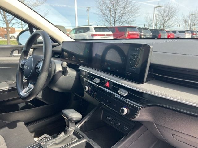 2025 Kia K5 LXS