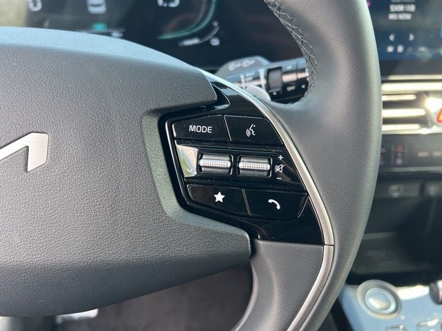 2024 Kia Niro EX Touring