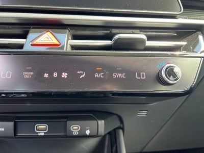 2024 Kia Niro EX Touring