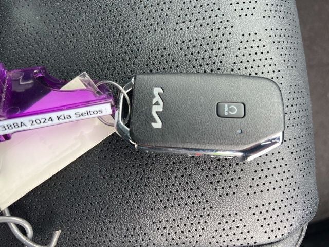 2024 Kia Seltos SX