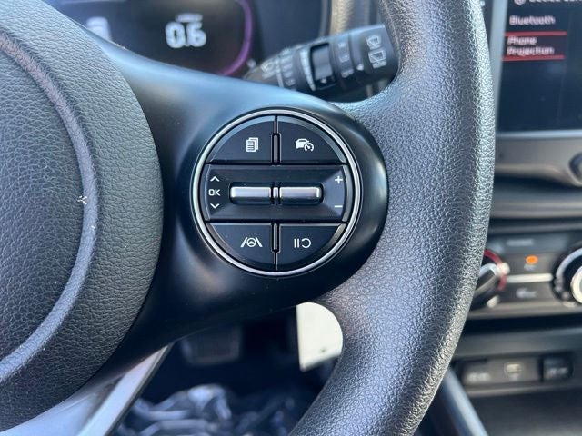 2024 Kia Soul LX - Photo 16