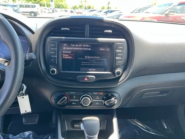 2024 Kia Soul LX - Photo 17