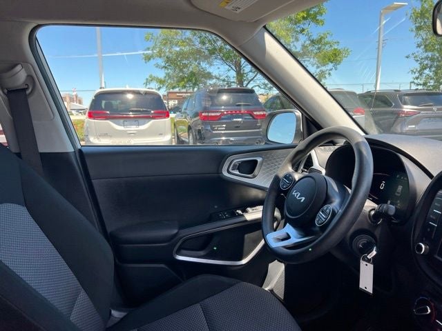 2024 Kia Soul LX - Photo 31