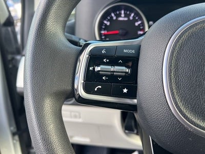 2023 Kia Carnival LX