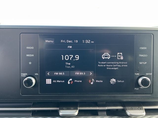 2023 Kia Carnival LX