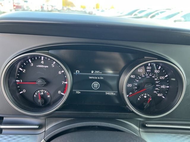 2023 Kia Carnival LX