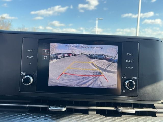 2023 Kia Carnival LX