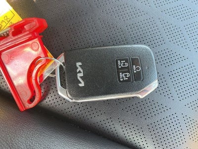 2023 Kia Carnival LX