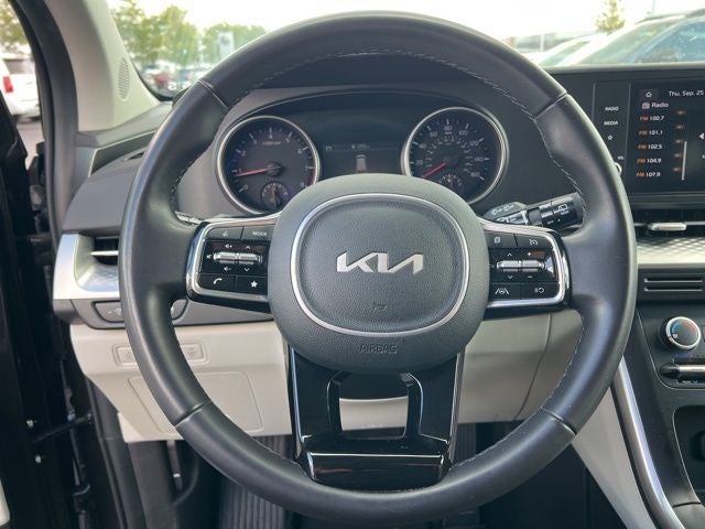 2024 Kia Carnival LX