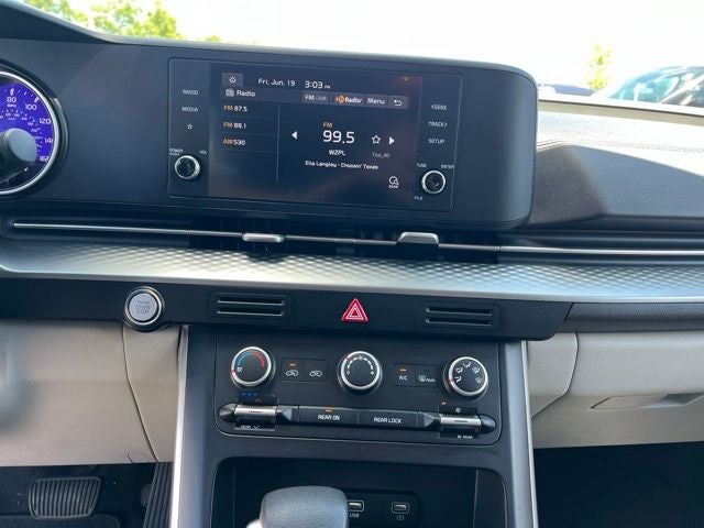 2022 Kia Carnival LX