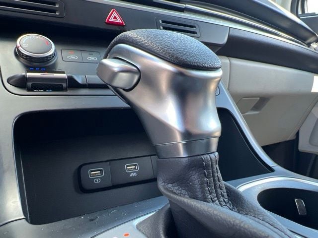 2022 Kia Carnival LX