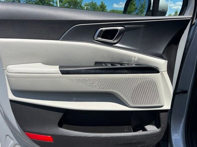 2022 Kia Carnival LX