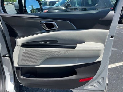 2022 Kia Carnival LX