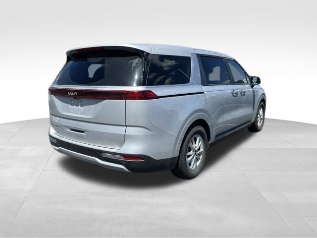 2022 Kia Carnival LX