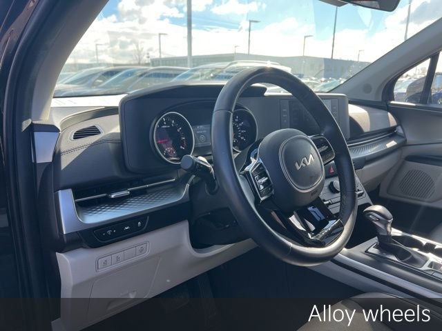 2024 Kia Carnival LX