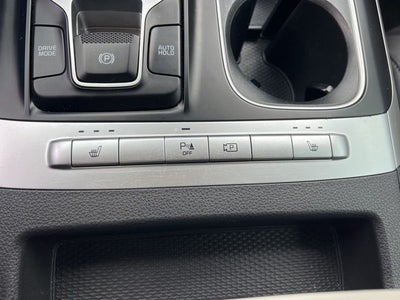 2023 Kia Carnival LX Seat Package