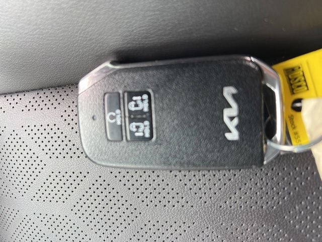 2023 Kia Carnival LX Seat Package