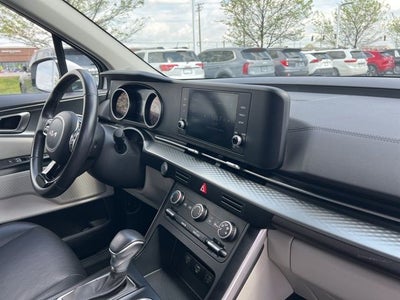 2024 Kia Carnival LX