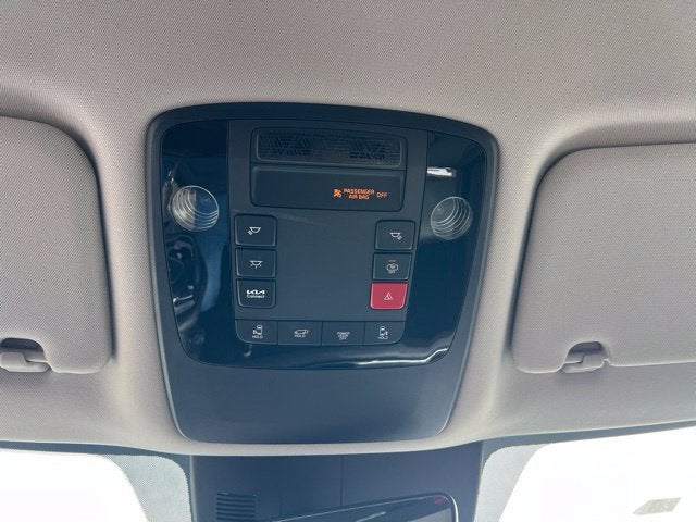 2025 Kia Carnival EX