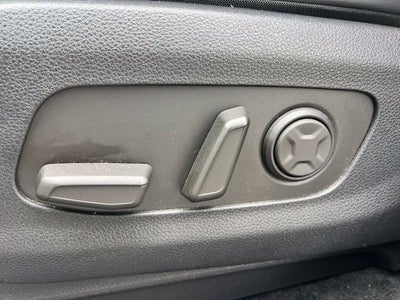 2025 Kia Carnival EX