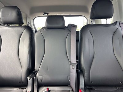 2025 Kia Carnival EX