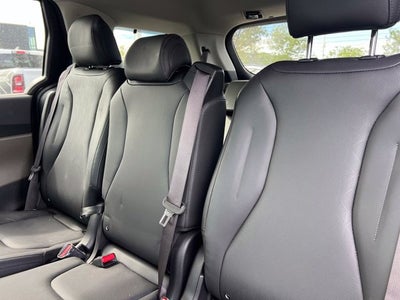 2025 Kia Carnival EX