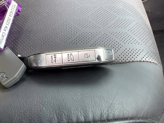 2025 Kia Carnival EX