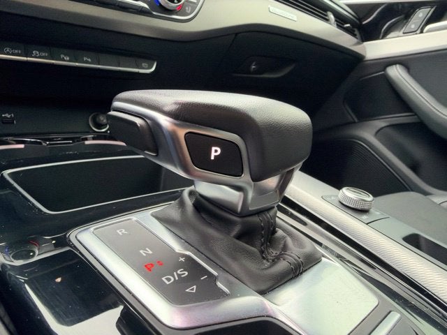 2023 Audi A4 45 S line Prestige quattro