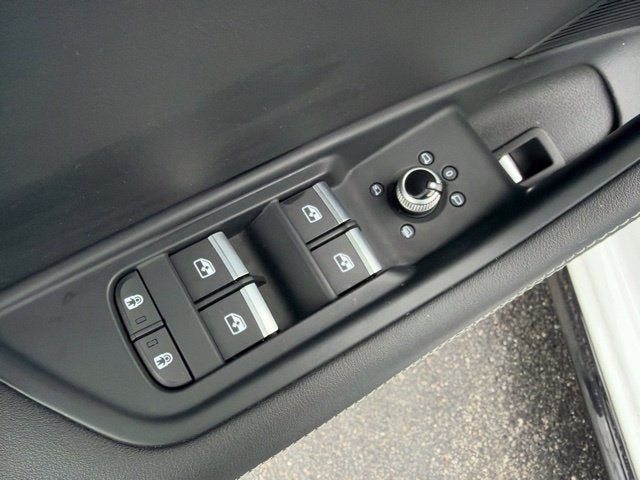 2023 Audi A4 45 S line Prestige quattro