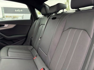 2023 Audi A4 45 S line Prestige quattro