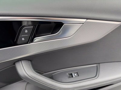 2023 Audi A4 45 S line Prestige quattro