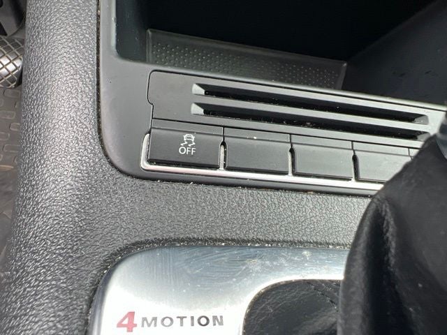2013 Volkswagen Tiguan S 4Motion