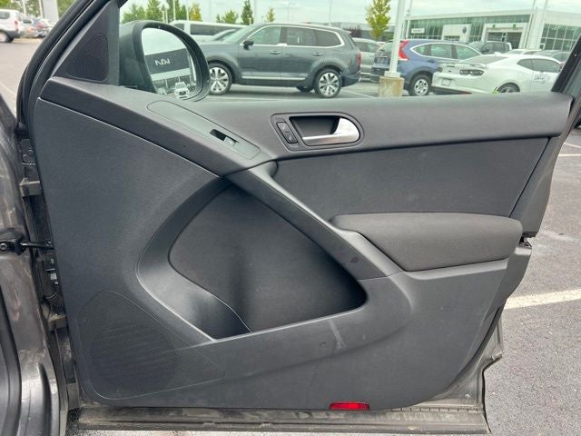 2013 Volkswagen Tiguan S 4Motion