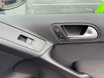 2013 Volkswagen Tiguan S 4Motion